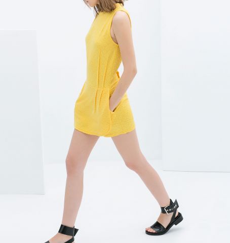 Petite robe d'été jaune Zara